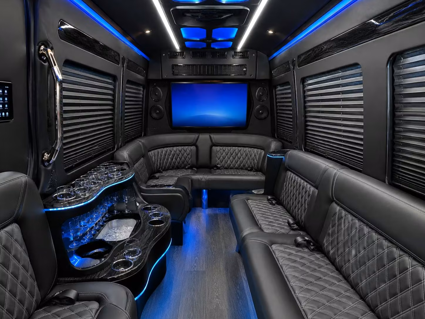 you can count on charterbusrentalinglewoodca com for construction and worksite shuttles in inglewood