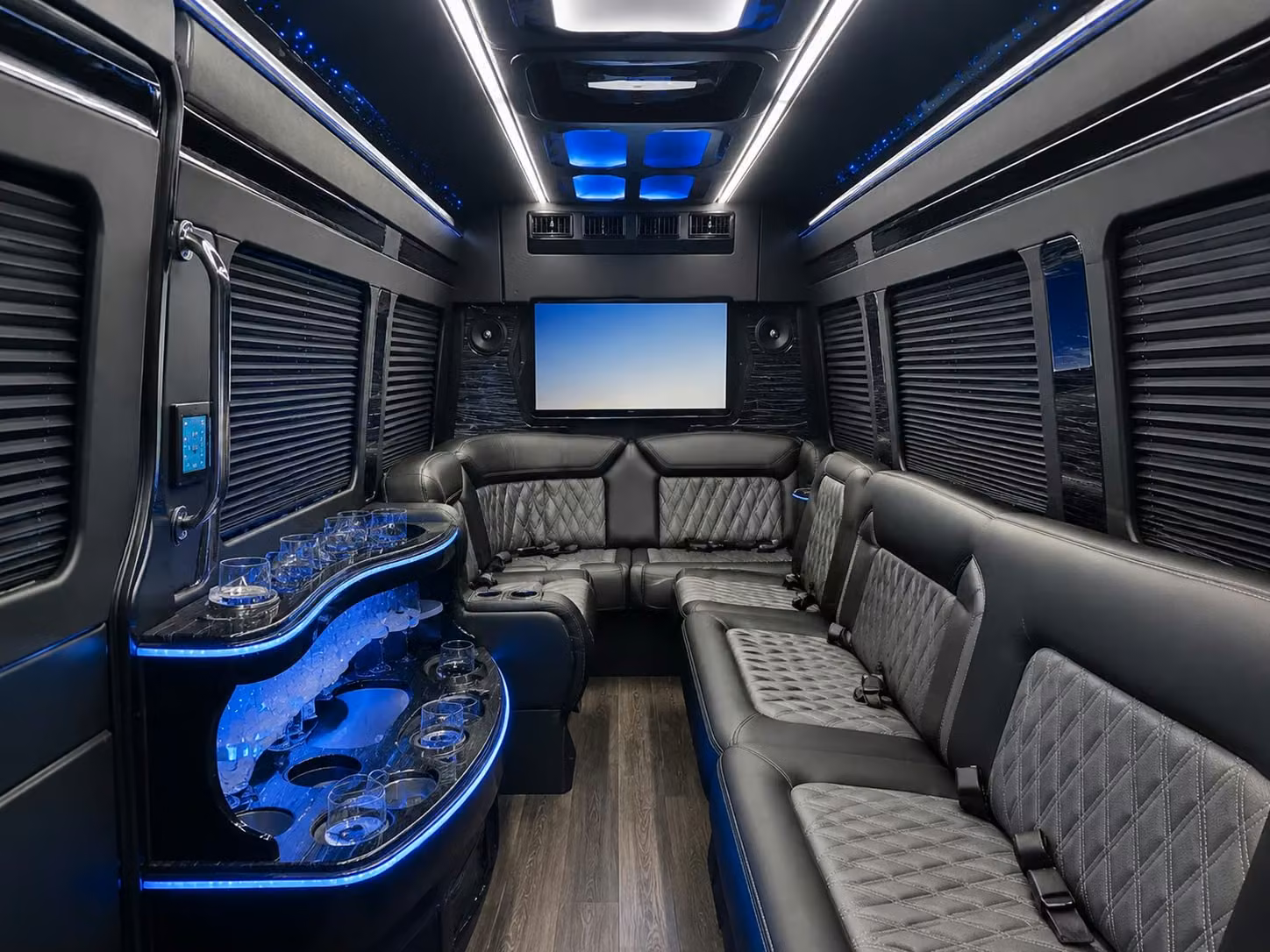 you re never limited to one fleet when you book prom transportation through charterbusrentalinglewoodca com